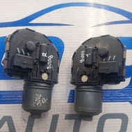 PEUGEOT 3008 FRONT RIGHT/LEFT WIPER MOTOR USED