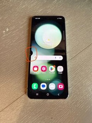 Samsung Galaxy Z Flip5 5G 256GB屏幕有印with dot on the screen