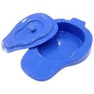 HMS PLASTIC BEDPAN ADULT WITH COVER 1 UNIT (BLUE COLOR)