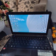 Jual laptop laptop  Acer Aspire one 722 Bekas cocok untuk anak kuliah