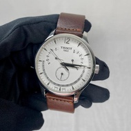 Jam tangan tissot second quartz