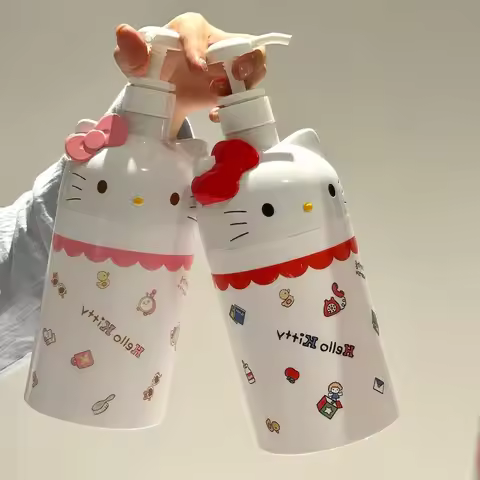 Anime Sanrio HelloKitty My Melody Kuromi Refillable Plastic Pump Bottle for Shower Gel Cute Kawaii C