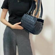 Chanel 中古羊皮冰格圓筒包22*10cm 98新 配件塵袋