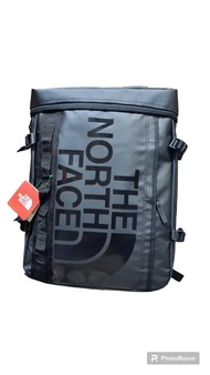 รุ่น Fuse box 30L กันน้ำได้ กระเป๋าเป้ผู้ชาย กระเป๋าเป้กันน้ำ