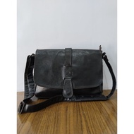 Genuine leather men's work bag F29