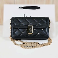 พร้อมส่ง กระเป๋าสะพายข้าง LYN  new collection หน้าหมุดมี 5 สี สายโซ่ หน้าหมุดเหลี่ยม เงิน กระเป๋าอย่