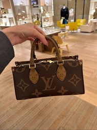 LV ONTHEGO EAST WEST Chain 手袋 棕色