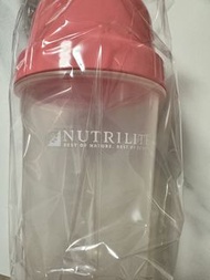 Nutrilite Pink Shaker Bottle  紐崔萊粉紅色搖搖杯 蛋白粉 全新