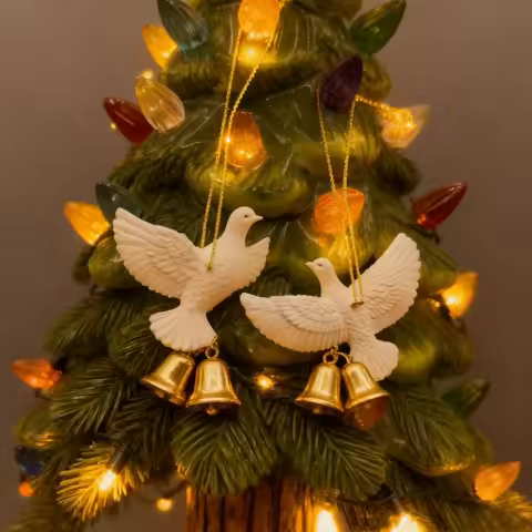White Dove Pendant Weather-Resistant Peace Dove Ornament Christmas Tree Decoration Easy-To-Hang Plas