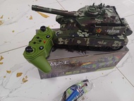 Đồ chơi mô hình xe tăng điều khiển T90 phun sương hỏa tiễn xoay 360 pin sạc tiếng động kèm chế độ ch