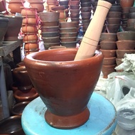 iHome otop Has Insurance. Can Order Clay Mortar Somtum Size 9 Inches. With Pestle. The Factory Produces The Largest
