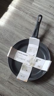 IKEA HEMLAGAD 平底鍋 28cm
