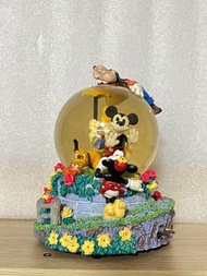 中古 米奇 米妮 唐老鴨 高飛狗 布魯托 花園場景 大型玻璃水晶球上鏈音樂盒/音樂座(高20cm) Disney Music Box