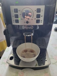 DeLonghi Magnifica S 全自動咖啡機