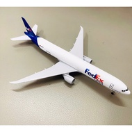 20Cm Premium Alloy Boeing 777 FedEx Express Airplane Model with Display Stand_Gift_Collectible