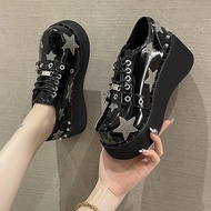 ผู้หญิงปั๊ม 2023 ใหม่สีดำMary Janeรองเท้าโลหะตกแต่งรองเท้าส้นสูงหญิงรองเท้าWedge Lolita Gothic Punk