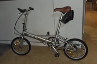 Dahon 16吋銀色摺車 (Dahon Silver 16" Folding Bike) - 易摺 (Easy to Fold)