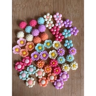 RM4.50/50 pieces : TF-804 - Resin - Bunga - Flower - 1.3 cm to 1.5 cm