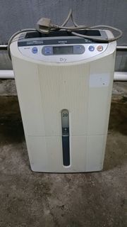 Hitachi RD-1699CF 抽濕機