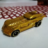 Hot Wheels Batman Batmobile gold custom not Batmobile caltex