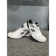 YONEX POWER CUSHION SHB 65Z3KME