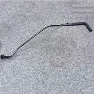 8R0121081T Expansion tank vent hose for A-udi 1.8T 2.0T A4 A5 Allroad Quattro A5 S5 Cabriolet Coupe 