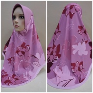 TUDUNG SARUNG ARIANI