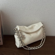 中古包 Chanel 香奈兒 CC吊飾白色羊皮Hobo 包