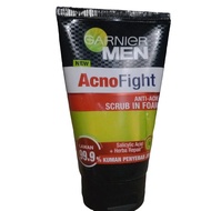 Garnier Men Scrub Pembersih Wajah Pria Acnofight Anti Acne 100g - Pelembab, Hitam, Pencerah, Kusam, 