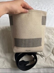 Celine賽琳 米白色帆布水桶包 黑色條紋款 香港現貨/順豐到付