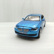 全新盒裝~1:32 ~BMW 寶馬 535i 亮藍色 合金模型聲光車
