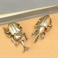 Hot-selling brass beetle tea pet ornament, pure copper beetle paperweight, antique copper craft, uni