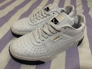 Puma 鞋