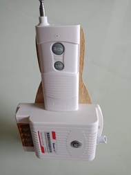 Công tắc điều khiển điện motor-quạt máy từ xa Honest - kèm Remote và Pin - HT-9220KG