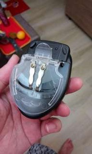 萬用充電器