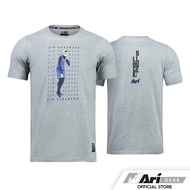 ARI X BLUE LOCK GAGAMARU TEE - GREY/BLUE/BLACK เสื้อยืด อาริ BLUE LOCK สีเทา