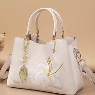 Gf 2025 New Style Embroidered Messenger Bag Chinese Style Mother's Day Gift Bag Send Mother Birthday