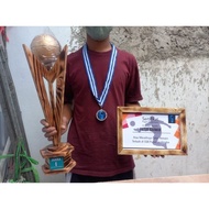 Piala Kayu /Piala sepak bola/piala estetik