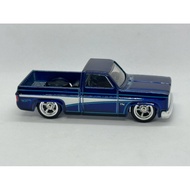 Hotwheels ‘83 Chevy Silverado Sth,loose rivet.