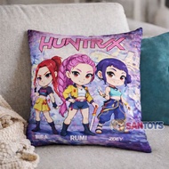 KPOP DEMON HUNTERS HUNTRIX GOLDEN PILLOW 40X40 CM