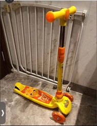 全新兒童滑板車 brand new scooter