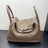 Hermes爱马仕 lindy30大象灰 银扣 Togo皮