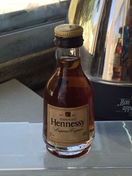 法國 軒尼詩 VSOP 干邑白蘭地（紅章）。3 cl。怡豐洋行總經銷