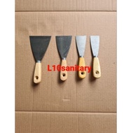 E29 / 2" Wooden Handle Scraper 2" inch
