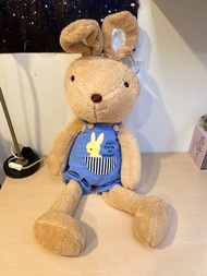 💋 （娃娃機）歡樂兔 吊帶褲歡樂兔 兔子 兔兔 18英吋 絨毛娃娃 布娃娃 娃娃 填充娃娃 巨無霸 娃娃機 抱枕