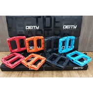 Deity Deftrap Pedals