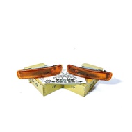 RIGHT FRONT BUMPER TURN SIGNAL LIGHTS OR Kiri TOYOTA COROLLA AE92 1990