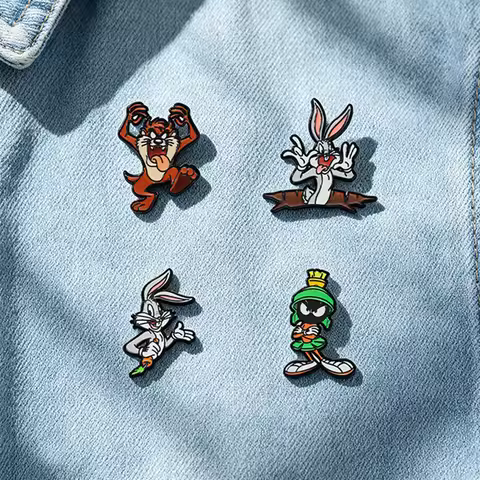 4Pcs Looney Tunes Enamel Pins Bugs Bunny Taz Marvin the Martian Metal Brooch Lapel Badge Backpack Ja