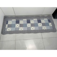 Quilt style kitchen rug