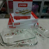 MANGKUK PYREX BENTUK SQUARE